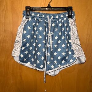 NWOT sterling kreek leopard stars shorts sz XS